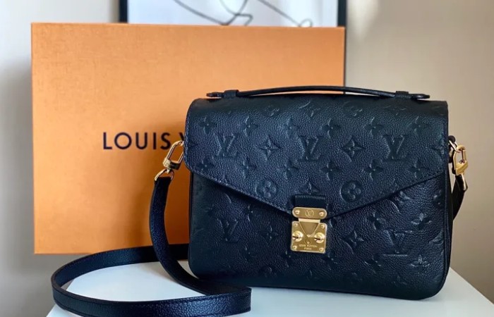 Louis Vuitton Pochette Metis