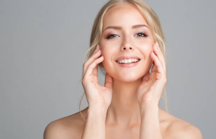 What to Expect After a Facelift